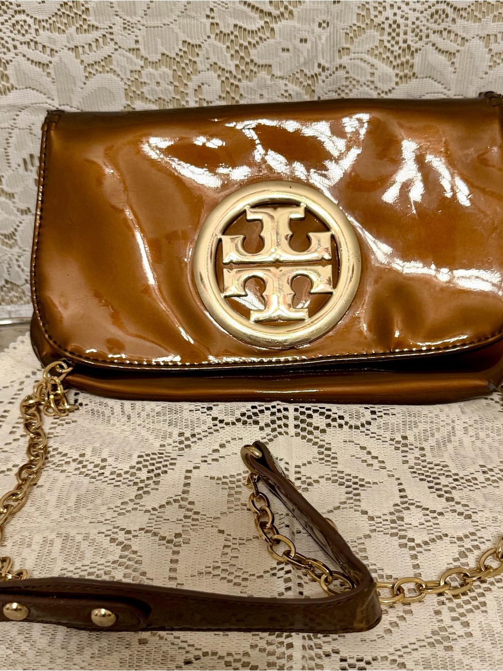 Tory Burch Brown Patent Leather Crossbody Clutch Gold Chain Bag
